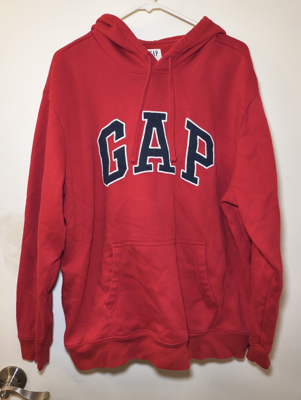 GAP Red and Navy Blue Patchwork Logo Pullover Hoodie XL